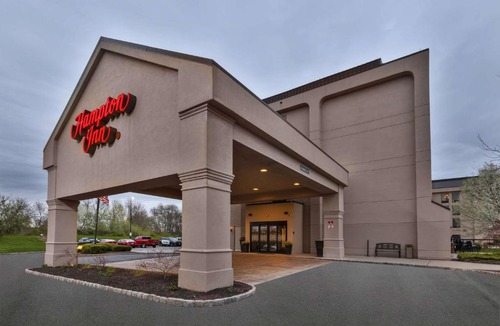 Clinton Hotel | Hampton Inn Clinton