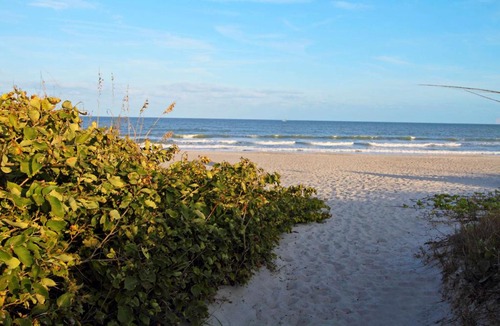 Oceanfront Hotel | Hampton Inn Cocoa Beach