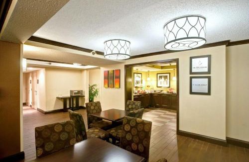 College Station Hotel | Hampton Inn College Station-Near Texas A&M University