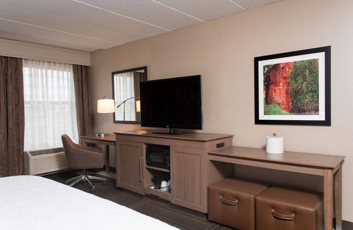 Edinburgh Hotel | Hampton Inn Columbus/Taylorsville/Edinburgh