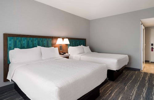 Concord Hotel | Hampton Inn Concord