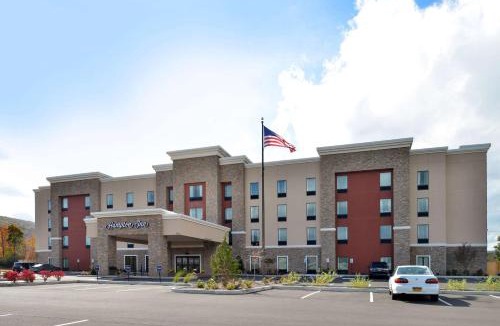 Painted Post Hotel | Hampton Inn Corning/Painted Post