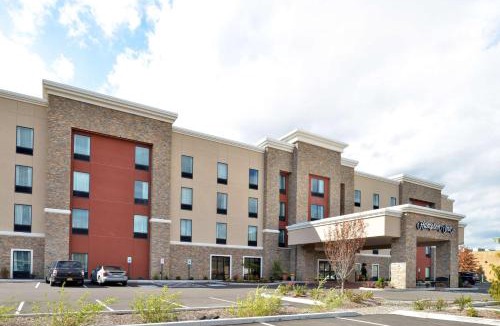 Painted Post Hotel | Hampton Inn Corning/Painted Post