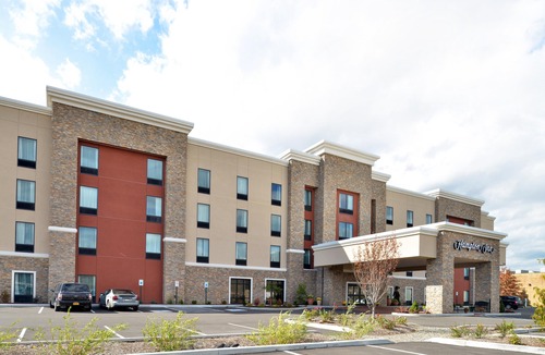 Painted Post Hotel | Hampton Inn Corning/Painted Post