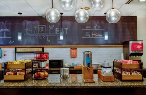 Cortland Hotel | Hampton Inn Cortland