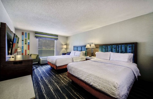 Cortland Hotel | Hampton Inn Cortland