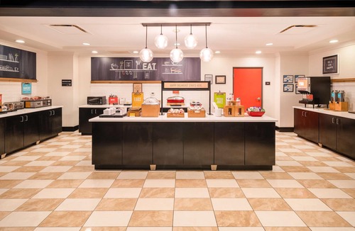 Covington Hotel | Hampton Inn Covington, GA