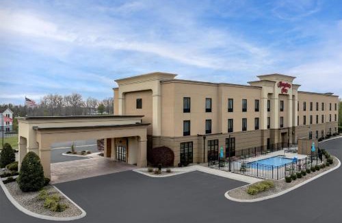 Crossville Hotel | Hampton Inn Crossville