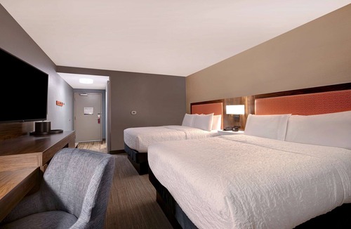 Crown Point Hotel | Hampton Inn Crown Point