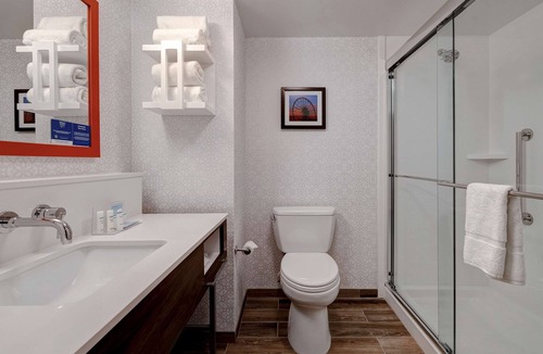 Crown Point Hotel | Hampton Inn Crown Point