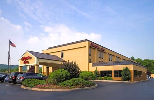 Danville Hotel | Hampton Inn Danville