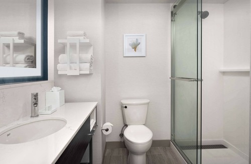 Pineapple Grove Arts District Hotel | Hampton Inn Delray Beach