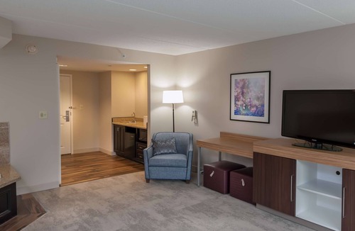 Warrington Hotel | Hampton Inn Doylestown