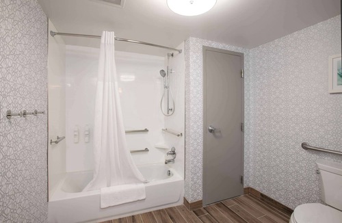 Dry Ridge Hotel | Hampton Inn Dry Ridge