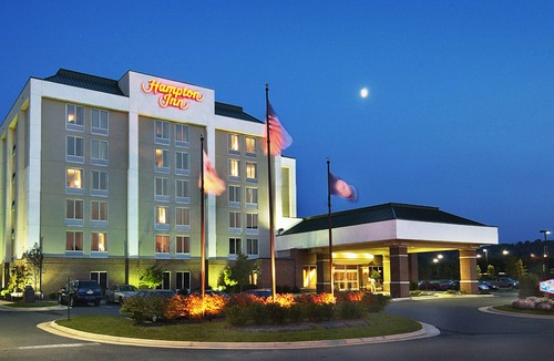 Potomac Falls Hotel | Hampton Inn Dulles/Cascades