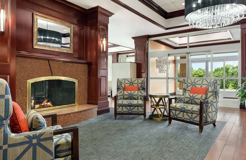 Potomac Falls Hotel | Hampton Inn Dulles - Cascades
