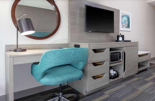 Dunedin Hotel | Hampton Inn Dunedin