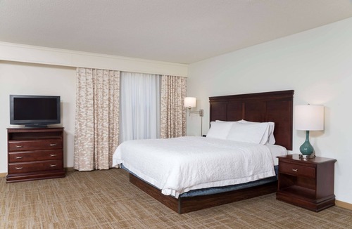 East Lansing Hotel | Hampton Inn East Lansing