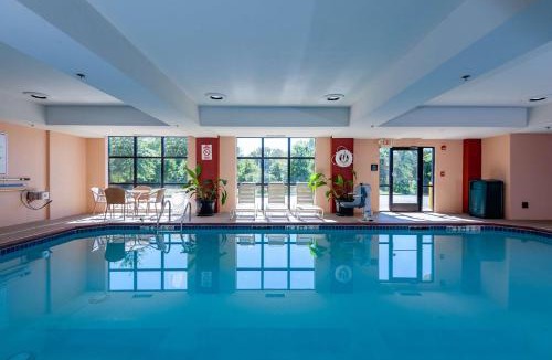 East Windsor Hotel | Hampton Inn East Windsor