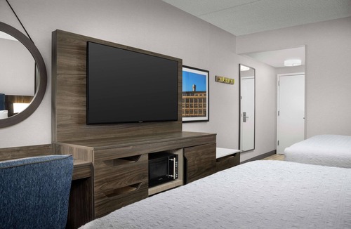 Easton Hotel | Hampton Inn Easton