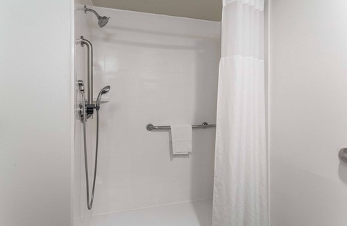 Eau Claire Hotel | Hampton Inn Eau Claire