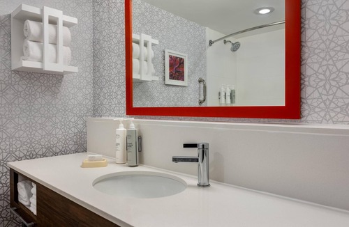 Eden Hotel | Hampton Inn Eden