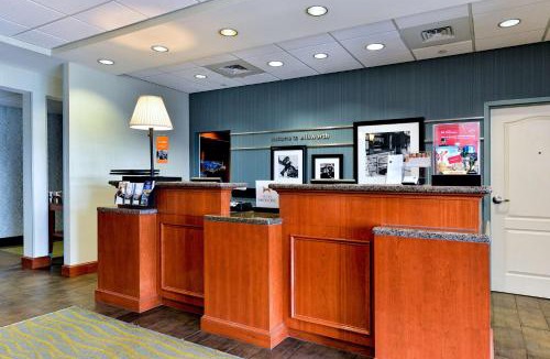 Ellsworth Hotel | Hampton Inn Ellsworth