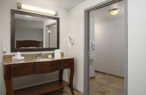 Big Flats Airport Hotel | Hampton Inn Elmira/Horseheads