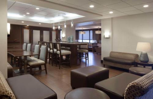 Evansville Hotel | Hampton Inn Evansville
