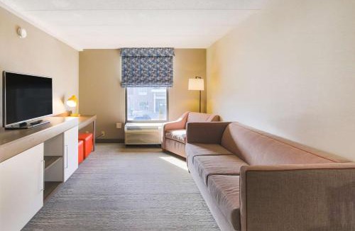 North Westport Hotel | Hampton Inn Fall River/Westport