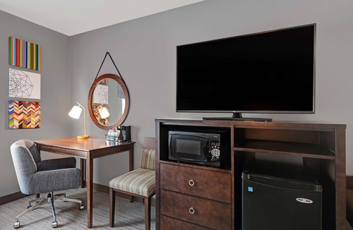 Farmington Hotel | Hampton Inn Farmington