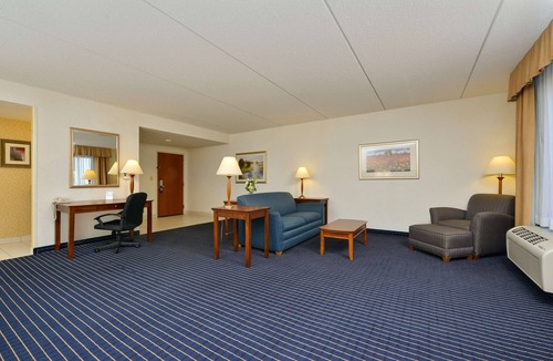 Farmville Hotel | Hampton Inn Farmville, VA