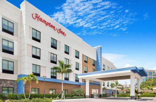 Fort Myers River District Hotel | Hampton Inn Fort Myers Downtown