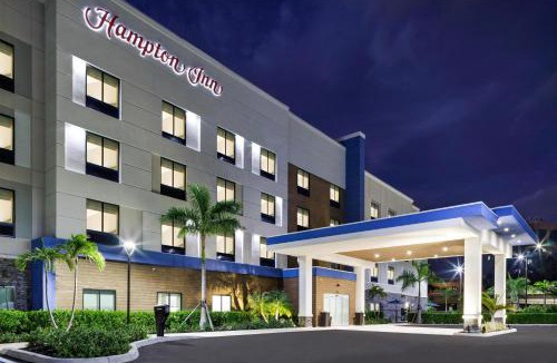 Fort Myers River District Hotel | Hampton Inn Fort Myers Downtown