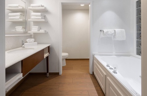 Eckhart Mines Hotel | Hampton Inn Frostburg