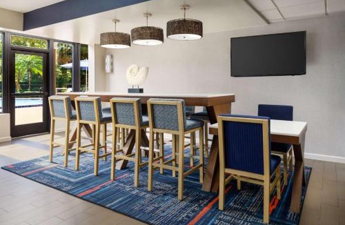 Oakland Park Hotel | Hampton Inn Ft. Lauderdale-Cypress Creek