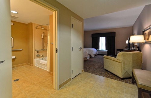 Geneseo Hotel | Hampton Inn Geneseo