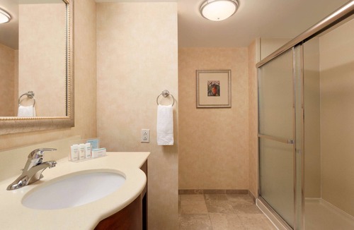 Geneva Hotel | Hampton Inn Geneva