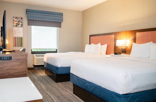 Gonzales Hotel | Hampton Inn Gonzales