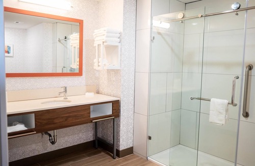 Gonzales Hotel | Hampton Inn Gonzales