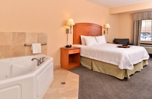 Grand Island Hotel | Hampton Inn Grand Island