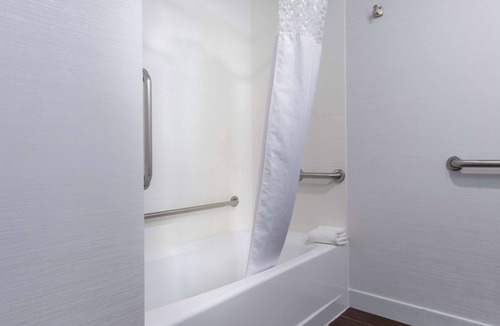 Great Falls Hotel | Hampton Inn Great Falls