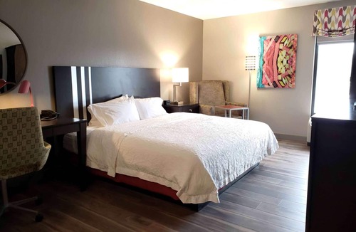 Greensburg Hotel | Hampton Inn Greensburg