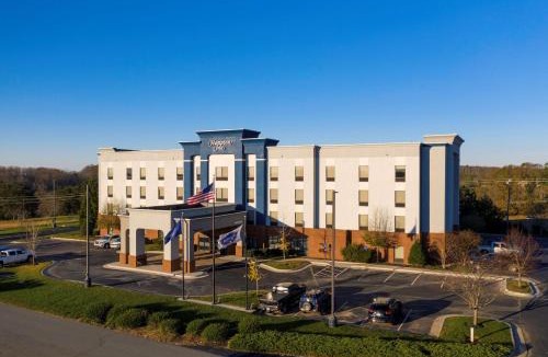 Callands-Gretna Hotel | Hampton Inn Gretna - Smith Mountain Lake