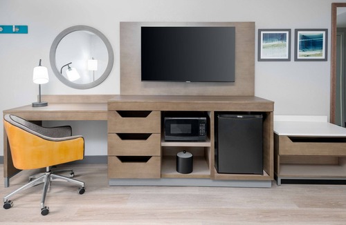 Windsor Hotel | Hampton Inn Hartford/Airport