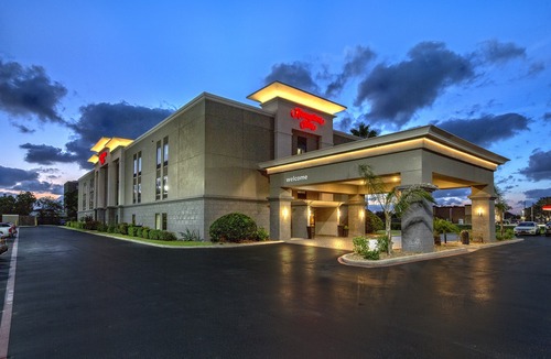 Baytown Hotel | Hampton Inn Houston Baytown