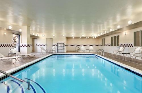Deco Hotel | Hampton Inn Houston Willowbrook Mall
