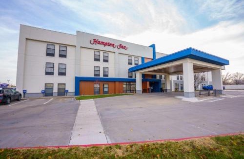 Hutchinson Hotel | Hampton Inn Hutchinson