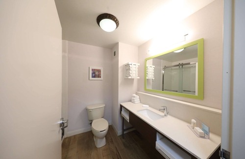 Hutchinson Hotel | Hampton Inn Hutchinson