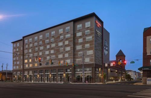 Downtown Indianapolis Hotel | Hampton Inn Indianapolis Downtown IUPUI
